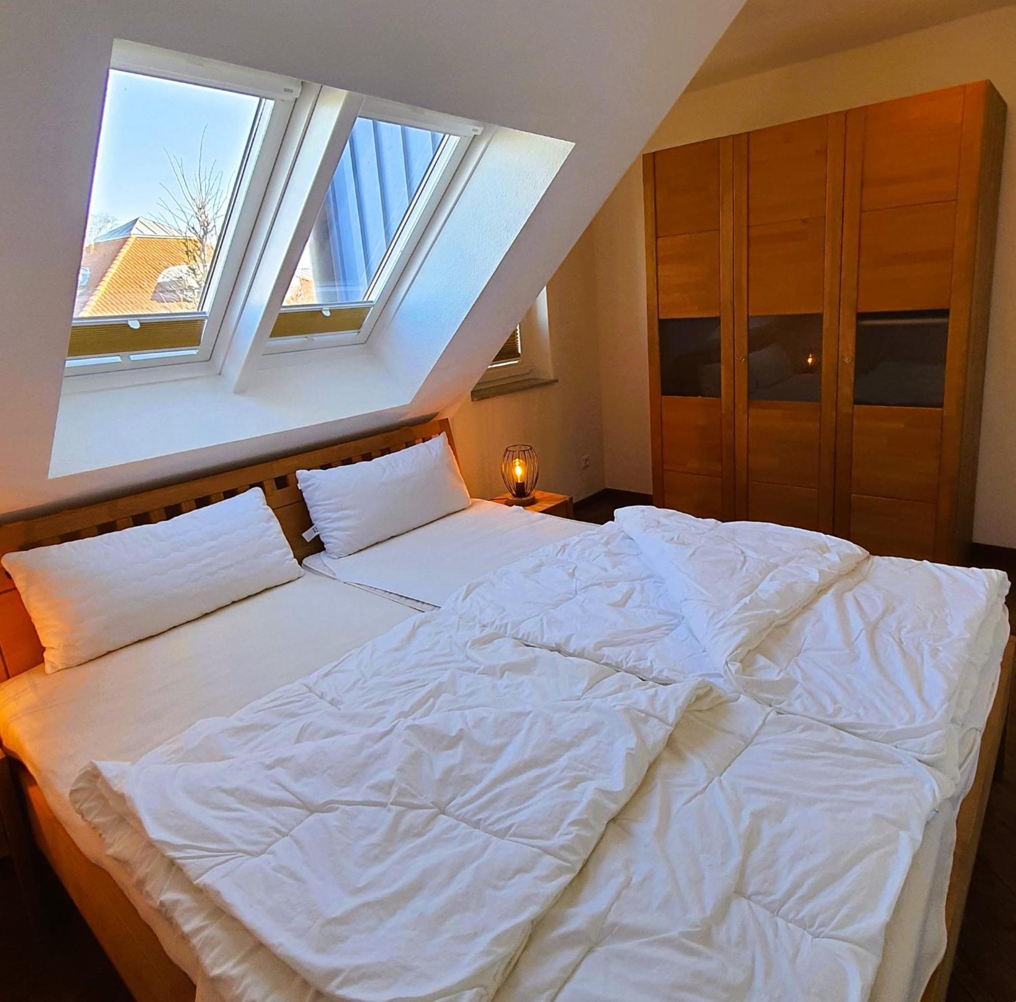 Fritz_Reuter_Str_Sonnenuhr_Wg_5 Apartment Zingst Exterior photo